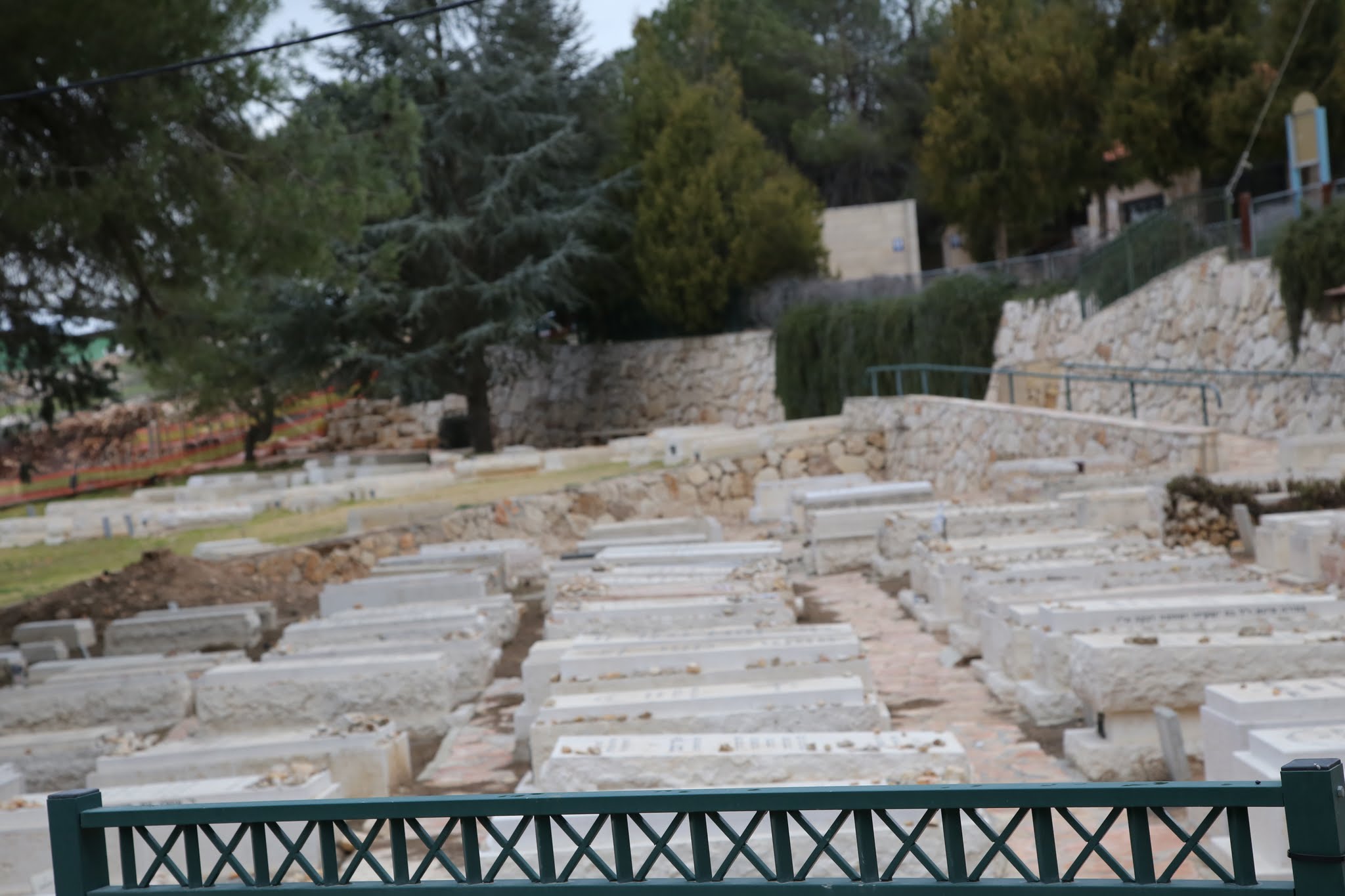 בית עלמין-1024